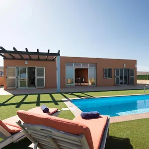  Villa Caleta Beach & Golf Spanje